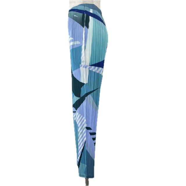 極美品▲PLEATS PLEASE プリーツプリーズ イッセイミヤケ 23年製 PP31JF673 プリーツ パンツ マルチ 4 日本製 正規品 レディース_1