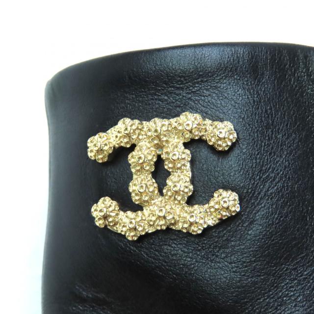 美品★CHANEL シャネル G36307 ココマーク金具付 側面ZIP チャンキーヒール なめし革 遊撃手ブーツ 黒いこと ゴールド金具 35.5 伊製