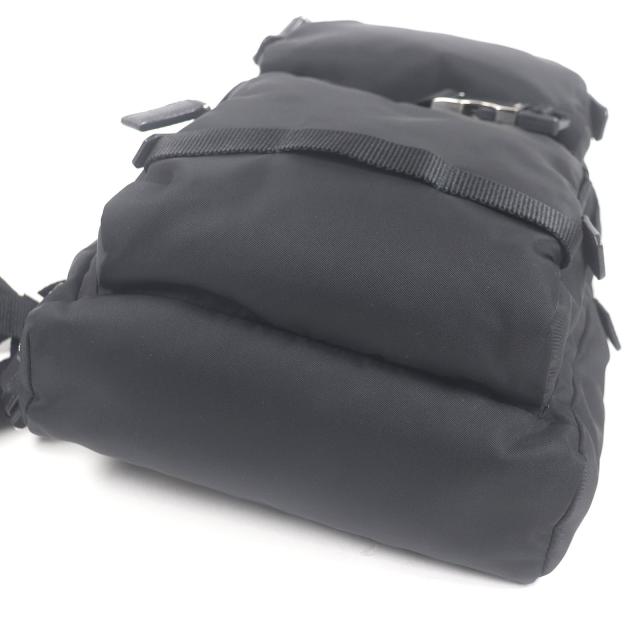 美品□PRADA プラダ 2VZ013 トライアングルロゴ 三角プレート ワン