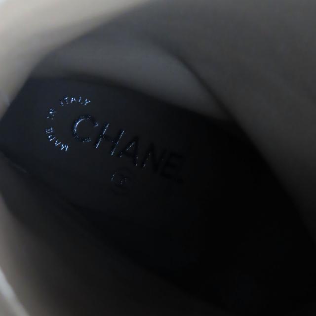 極美品◇CHANEL シャネル G36438 ココマークステッチ バイカラー ラウンドトゥ レザー ブーツ グレージュ系 36.5 イタリア製 レディース_7