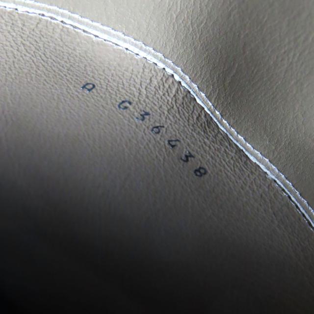 極美品◇CHANEL シャネル G36438 ココマークステッチ バイカラー ラウンドトゥ レザー ブーツ グレージュ系 36.5 イタリア製 レディース_8