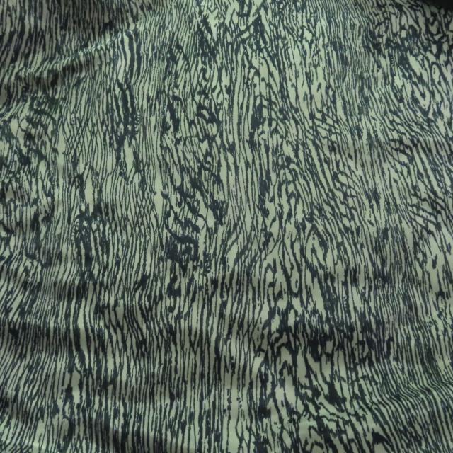 美品◇Salvatore Ferragamo サルヴァトーレフェラガモ 裏地総柄 ロゴ