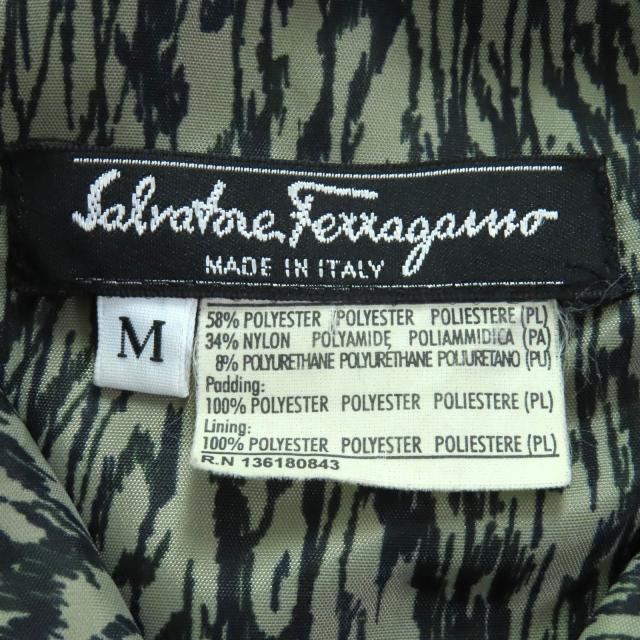 美品◇Salvatore Ferragamo サルヴァトーレフェラガモ 裏地総柄 ロゴボタン付き キルティング ジャケット ブラック M イタリア製 正規品 美品◇Salvatore Ferragamo サルヴァトーレフェラガモ 裏地総柄 ロゴ