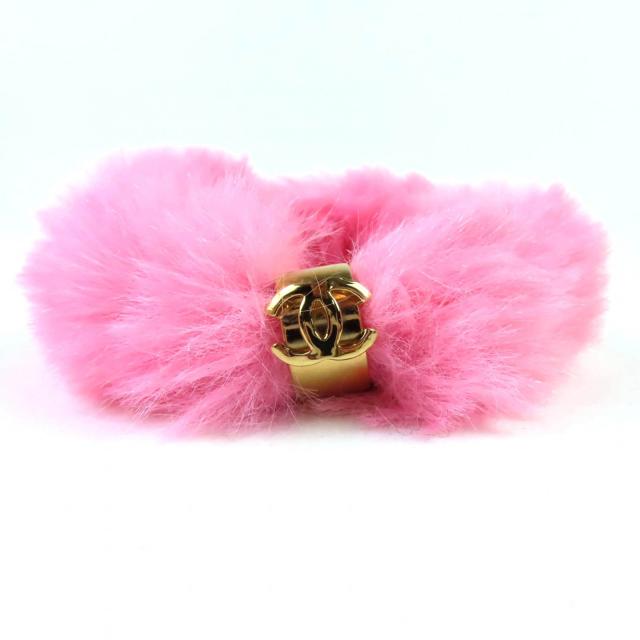 極美品◇CHANEL シャネル B24C ココマーク金具付き ファー シュシュ