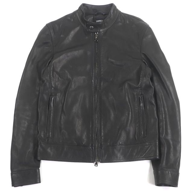 極美品□EMMETI エンメティ ラムスキン JURI ナッパレザー シングルライダース レザージャケット 黒 44 ハンガー付き イタリア製 正規品