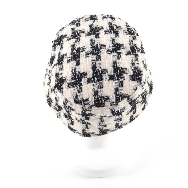 極美品★CHANEL シャネル 20AW 20B ココマークプレート付 千鳥柄 ラメ ツイード ハット 帽子 ホワイト ブラック M イタリア製 レディース