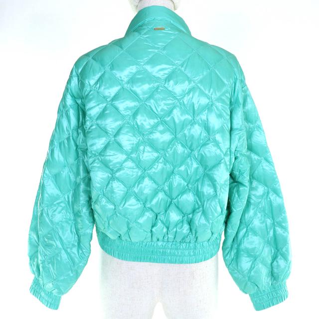 美品△Herno ヘルノ 2023年 PI001875D ロゴパッチ ダイヤモンドキルティング ショートダウンジャケット グリーン 42 正規品 レディース_2