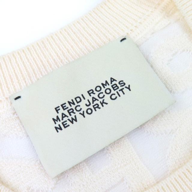 極美品△FENDI×MARC JACOBS フェンディ×マークジェイコブス 2022年製 FZX131 AMBX ウール ロゴ総柄 長袖 ニット アイボリー 48 正規品_4