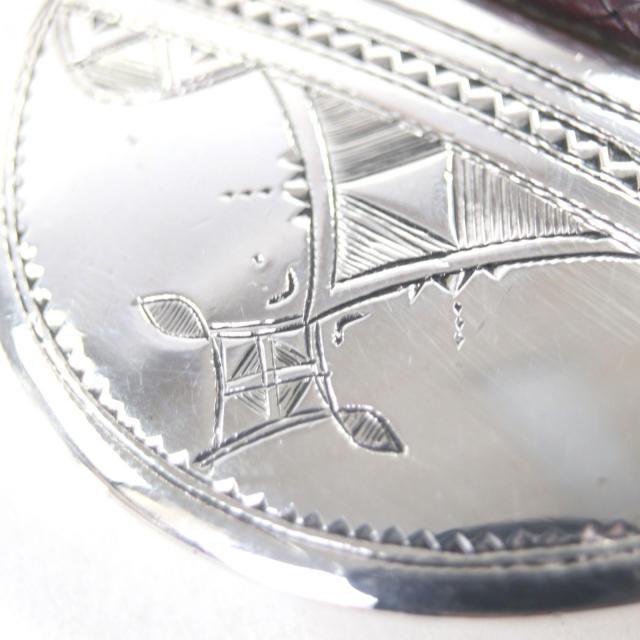 美品▼HERMES エルメス 925 レザー トゥアレグ 手彫り彫刻デザイン ヘアライン オーバル ベルトバックル シルバー 重量83.7g メンズ_4