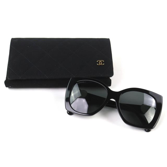 極美品△CHANEL シャネル 5519-A ココマーク ハート スクエアシェイプ アイウェア サングラス 現行品 ブラック ホワイト 55□17 140 デモレンズ ケース付き イタリア製 レディース 楽天市場】CHANEL シャネル サングラス 5519 レディース スクエア型