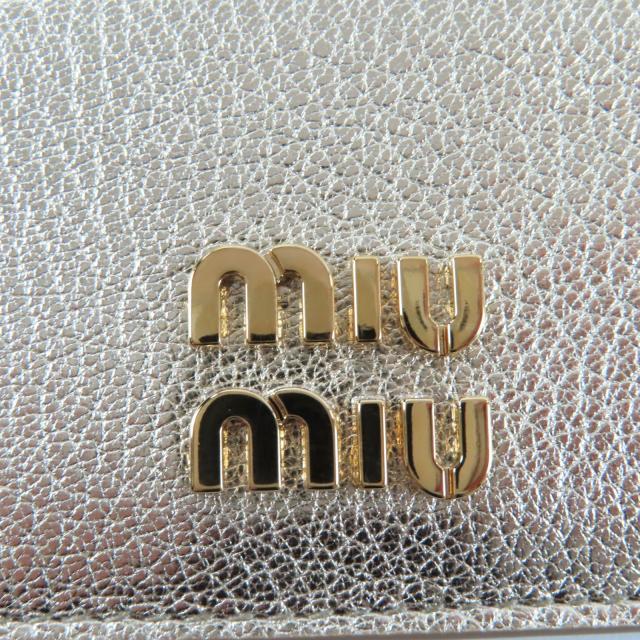 極美品☆MIUMIU ミュウミュウ ロゴ金具 レザー フラグメントケース カードケース コインケース ゴールド 箱付き イタリア製 レディース_6