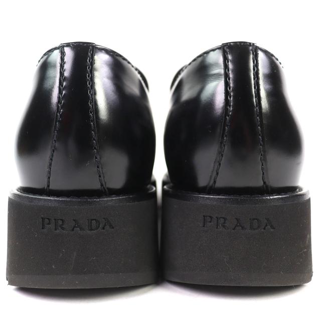 美品△PRADA プラダ 2DG147 トライアングルロゴ 三角プレート ブラッシュドレザー ローファー 厚底 ブラック 6.5 イタリア製 メンズ_4
