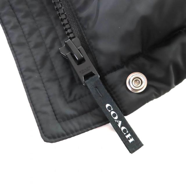 極美品★COACH コーチ CV308 パッファー ベスト レザーロゴパッチ 裏地シグネチャー柄 スタンドカラー ダウンベスト ブラック S 正規品_6