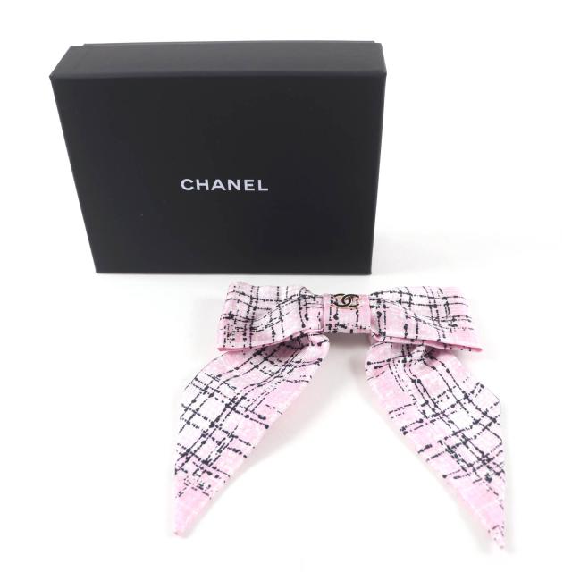 極美品★CHANEL シャネル 25B 2025年秋冬コレクション ココマーク ツイード柄プリント シルク リボン バレッタ ピンク 箱付き イタリア製_1