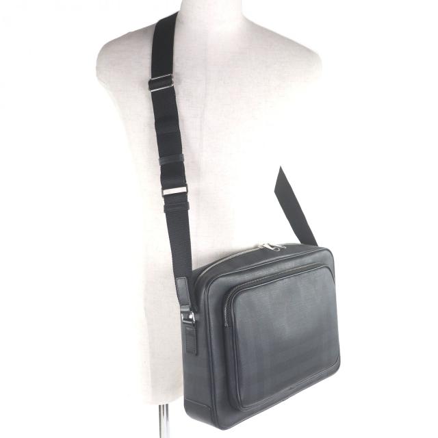 極美品□BURBERRY バーバリー 8013987 チェック柄 メッセンジャーバッグ ショルダーバッグ ブリーフケース ブラック 保存袋付き メンズ_2