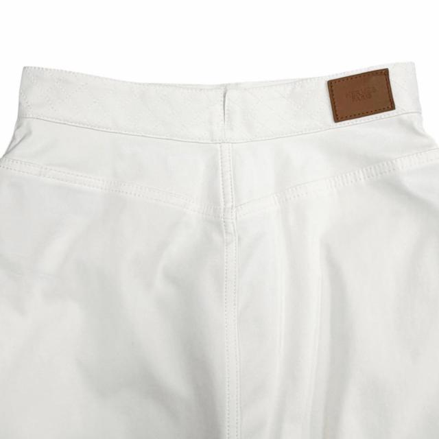 未使用品◇HERMES エルメス 2025年製 5E0356DQ コットン セリエボタン ロゴレザーパッチ付 スカート ホワイト 36 イタリア製 レディース
