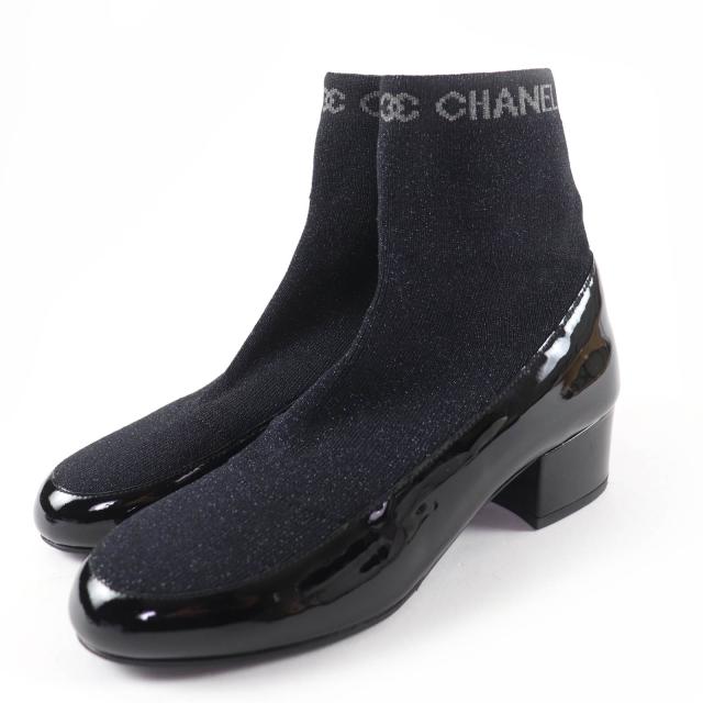 CHANEL ニット ソックスブーティ 極美品☆CHANEL シャネル パテントレザー ロゴ入り ニット ソックス