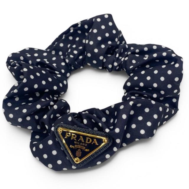 極美品★PRADA プラダ 1IF015 Re-Nylon シュシュ トライアングルロゴ ドット柄 ヘアアクセサリー ダークネイビー ホワイト 箱付 28,600円