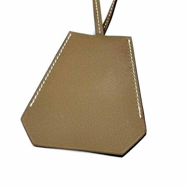 極美品★HERMES エルメス エトゥープ シルバー金具 レザー クロシェット チャーム レザー ネックレス C刻印 箱付 フランス製 レディース