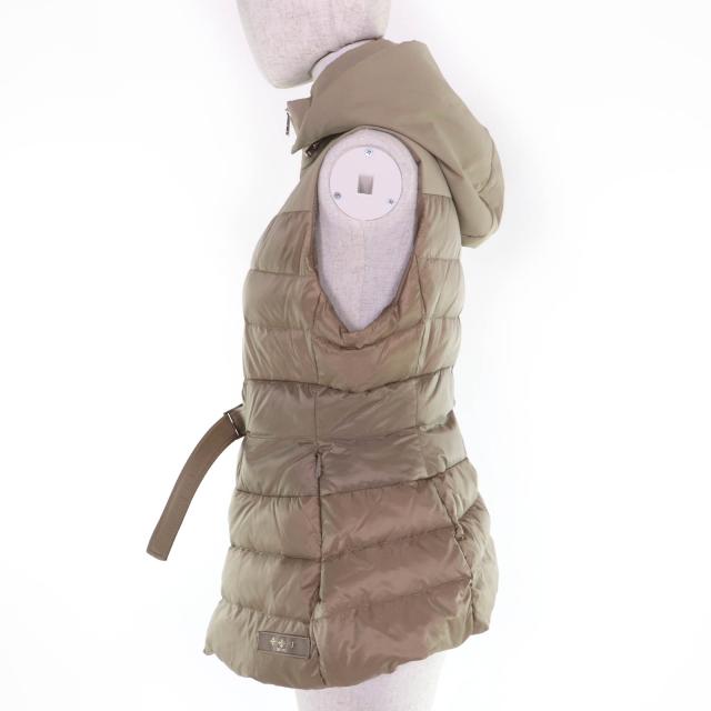 極美品☆TATRAS タトラス LTK19S4201 PANTELLERIA ベルト・フード付 ZIP UP ダウンベスト ベージュ 03 正規品 レディース_1