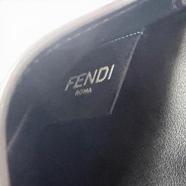 極美品□FENDI フェンディ レザー ロゴ金具 二つ折り 名刺入れ カード