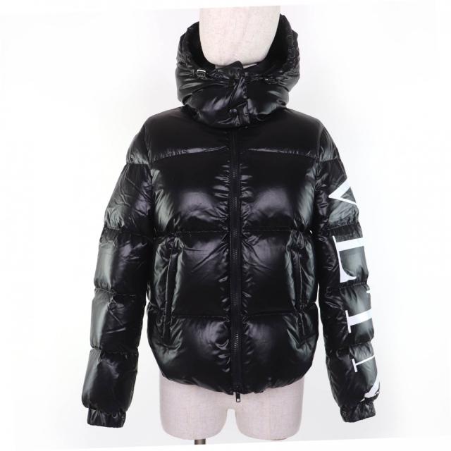 美品☆VALENTINO ヴァレンティノ UB3CN01P5LE VLTNロゴ ダウンジャケット ブラック ホワイト 36 イタリア製 正規品 レディース