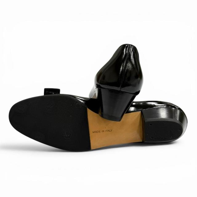 未使用品★Salvatore Ferragamo サルヴァトーレフェラガモ ヴァラ ロゴ金具 リボン付 レザー パンプス ブラック 6 イタリア製 箱付き_6