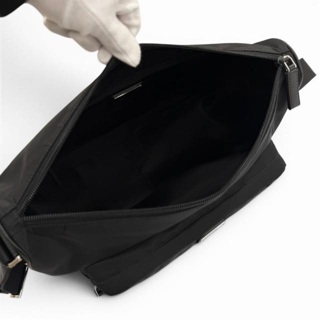 極美品▼PRADA プラダ 2VH191 ナイロン レザー トライアングルロゴ 三角プレート Re-Nylon ショルダーバッグ ブラック イタリア製 メンズ_6