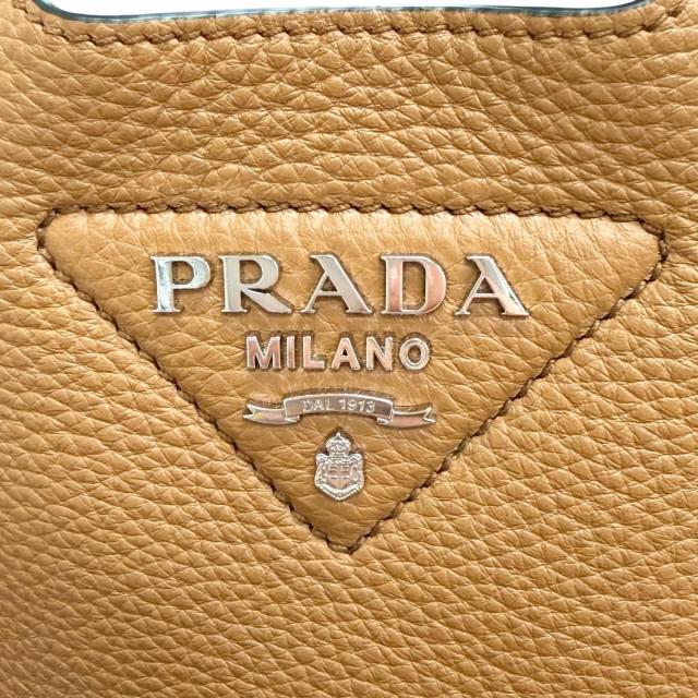 極美品△PRADA プラダ 1BA349 ミニハンドバッグ レザー メタルレタリングロゴ キャラメル ブラウン イタリア製 定価445500円_7