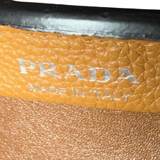 極美品△PRADA プラダ 1BA349 ミニハンドバッグ レザー メタルレタリングロゴ キャラメル ブラウン イタリア製 定価445500円_8