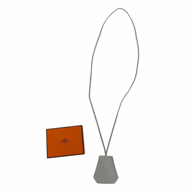 美品☆HERMES エルメス ヴィンテージ クロシェット チャーム レザー シルバー金具 ネックレス ライトブルー □F刻印 フランス製 箱付き_1