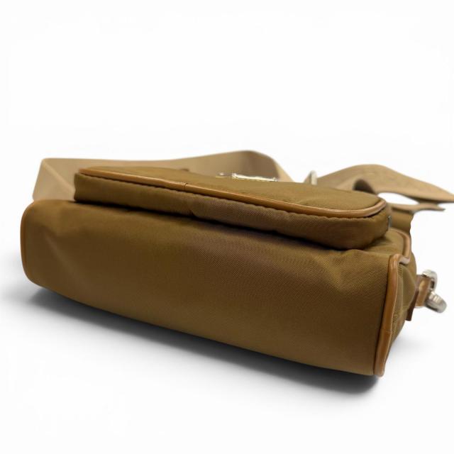 極美品▼PRADA プラダ 2VH172 ナイロン レザー トライアングルロゴ 三角プレート Re-Nylon ポーチ付き ショルダーバッグ ブラウ メンズ_2