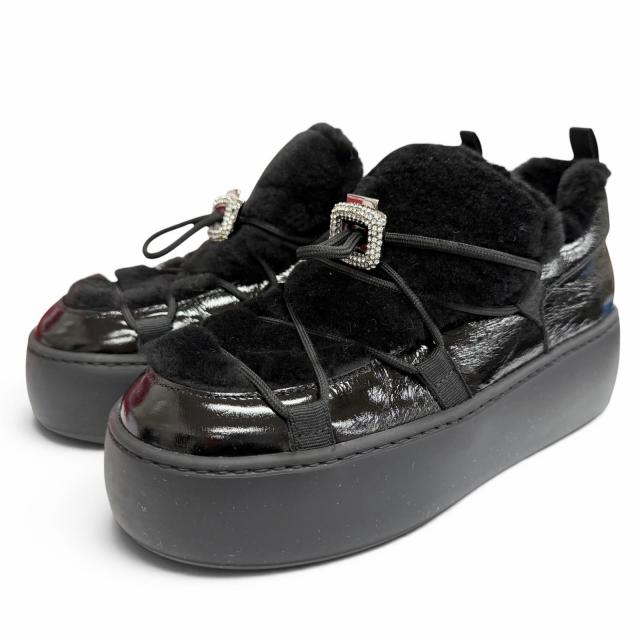 美品△ROGER VIVIER ロジェヴィヴィエ ヴィヴ アップ パテントレザー シアリング ストラスバックル スニーカー ブラック 37.5 イタリア製