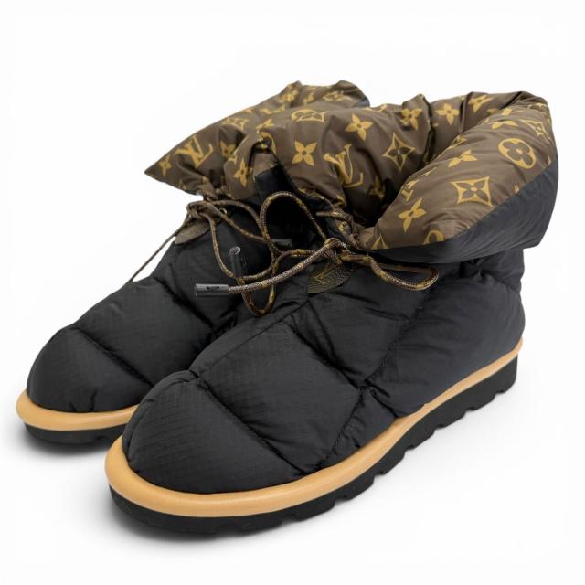 美品△LOUIS VUITTON ルイヴィトン ピローライン モノグラム スノーブーツ 遊撃手ブーツ 黒いこと 38 イタリア製 レディース