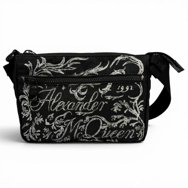 極美品★Alexander McQueen アレキサンダーマックイーン 663144 ロゴデザイン ショルダーバッグ ブラック イタリア製 レディース メンズ