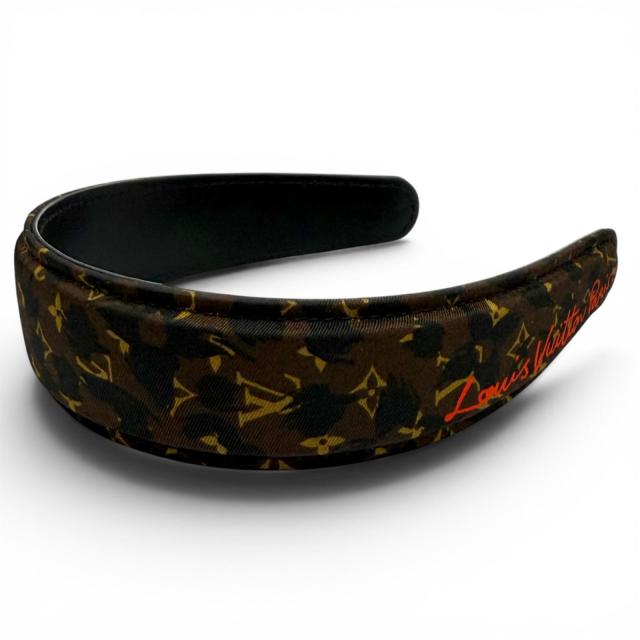 極美品★LOUIS VUITTON ルイヴィトン 2025年製 M03612 ヘッドバンド LV サファリ モノグラム レザー使い カチューシャ ブラウン 伊製 42,471円