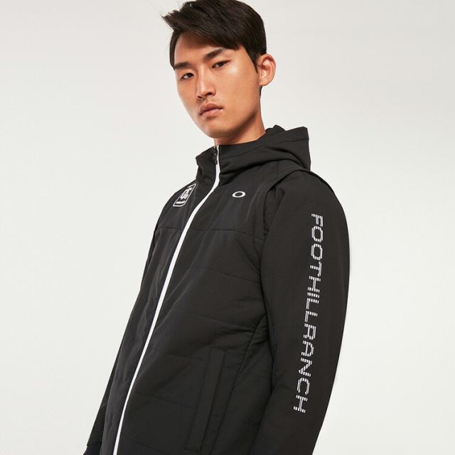 オークリー 中綿ブルゾン オークリー アンイーブン パフジャケット 4.0