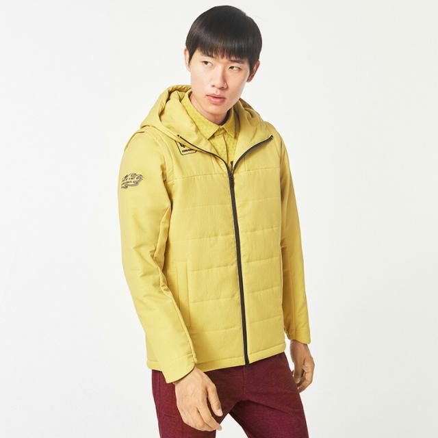 オークリー 中綿ブルゾン オークリー アンイーブン パフジャケット 4.0