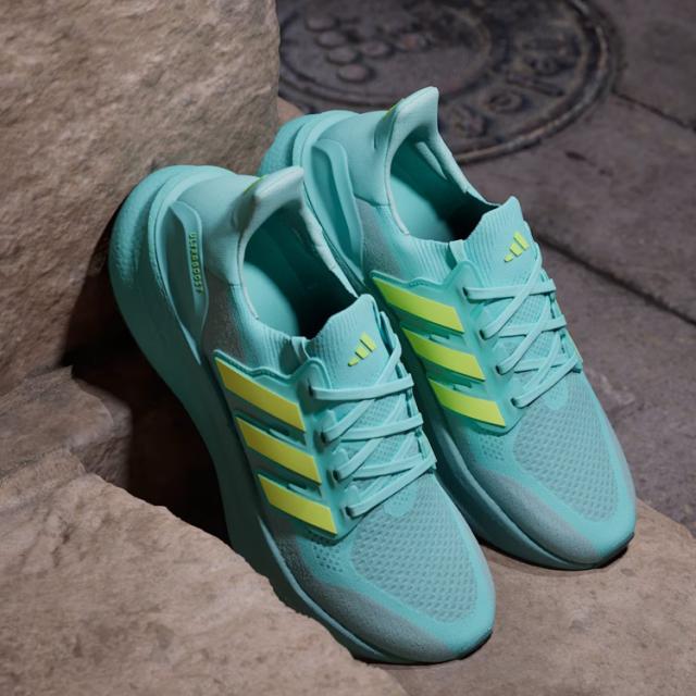 adidas アディダス メンズ ウルトラブースト スニーカー adidas Ultra Boost 22  Black Lucid Blue Pink adidas アディダス メンズ ウルトラブースト スニーカー adidas Ultra