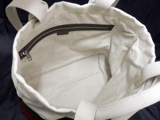 未使用 S品】 新作 GUCCI グッチ 782741 FAC4W 8477 エンボス