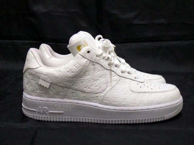 【未使用 S品】 ルイヴィトン ナイキ エアフォース1 1A9V86 メンズ スニーカー サイズ7 1/2 26.0cm