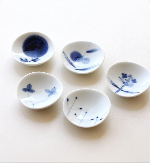 箸置き おしゃれ 陶器 5個セット 小皿 豆皿 和風 かわいい 日本製 焼き物 有田焼 陶器の珍味箸置 Bの通販はau Pay マーケット ギギliving
