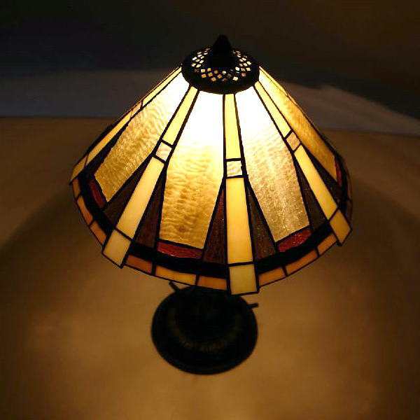 ステンドグラス ランプ - 照明器具
