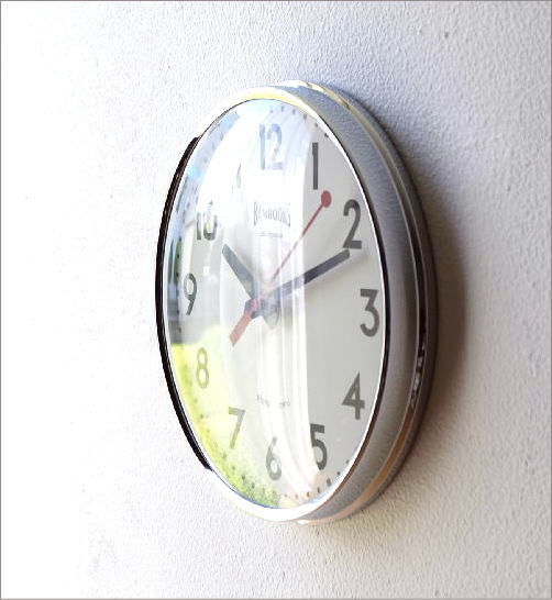 壁掛け時計 掛け時計 おしゃれ 音がしない 静音 かっこいい スタイリッシュ レトロ シンプル ウォールクロック レッドポインター2カラーの通販はau Pay マーケット ギギliving