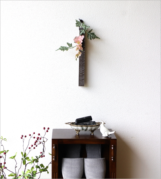 大黒様の陶器壁掛け花瓶 花瓶 壁掛け 壁掛 陶器 花器 一輪挿し フラワーベース 和陶器