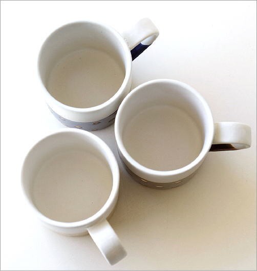 マグカップ かわいい ドット 水玉 おしゃれ 陶器 美濃焼 日本製 可愛い コーヒーカップ コーヒーマグカップ 掛け分けドットマグ3カラーの通販はau Pay マーケット ギギliving