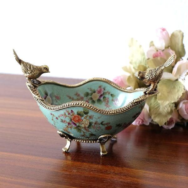 陶器 コンポート おしゃれ トレイ シンプル 小物入れ 真鍮 アンティーク バード アクセサリー入れ かわいい ディスプレイ インテリア シノワズリ 真鍮と陶器のコンポート2バードの通販は 12,027円