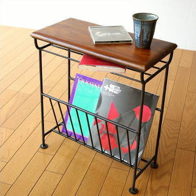 マガジンラック テーブル付き 木製 おしゃれ スリム マガジンスタンド アイアン マガジンラック 木製 雑誌 新聞 収納家具 おしゃれ サイドテーブル アンティーク 北欧 スリム ソファサイドテーブル 完成品 送料無料 シーシャムマガジンテーブル Bの通販は 14,917円