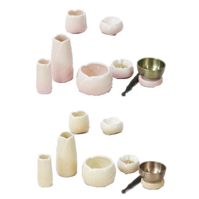 仏具 線香 陶器製 仏具セット 七点 やわらぎ 中 さくら色 ゆず色  送料無料 香炉 花立 火立 仏器 茶湯器 線香差 リン一式 ペット 仏壇 小型 ミニ モダンの通販は 10,800円