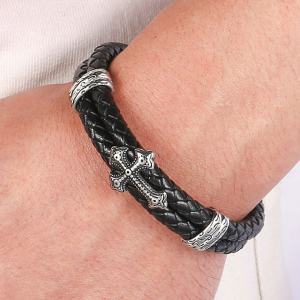 クロス 十字架 メンズ ブレスレット バングル アクセサリー 手編み レザーブレスレット かっこいい ファション ジュエリー の通販はau Pay マーケット Mirai